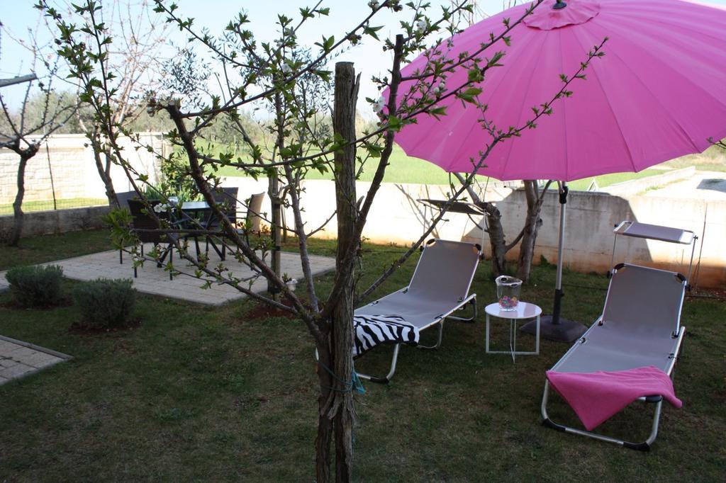 Apartments Villa Lili Umago Esterno foto